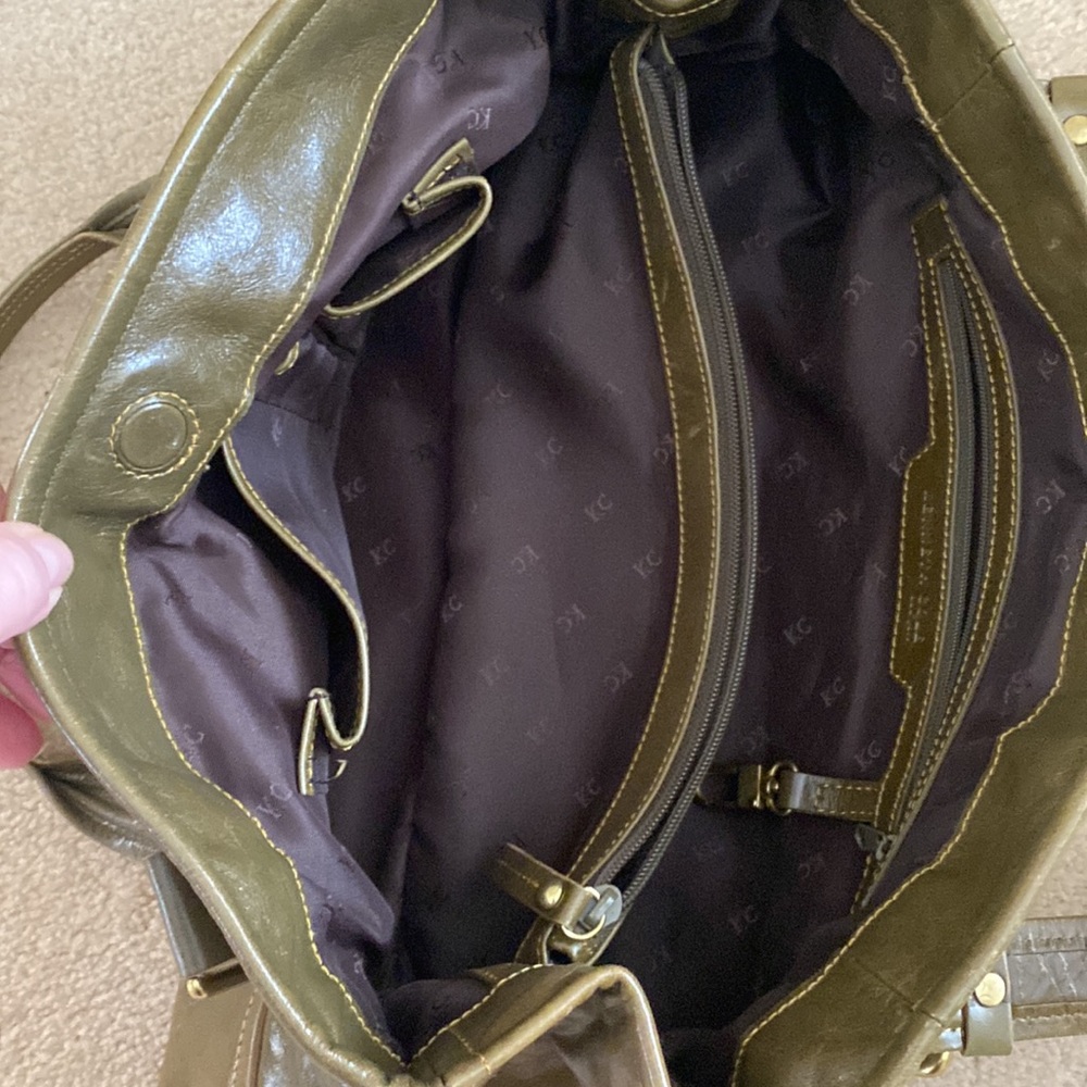 Kenneth Cole Purse - Picture 5 of 5